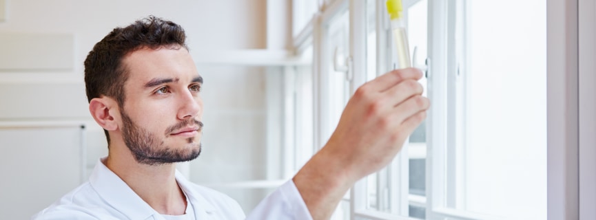What to Expect in an Online Science Lab Course