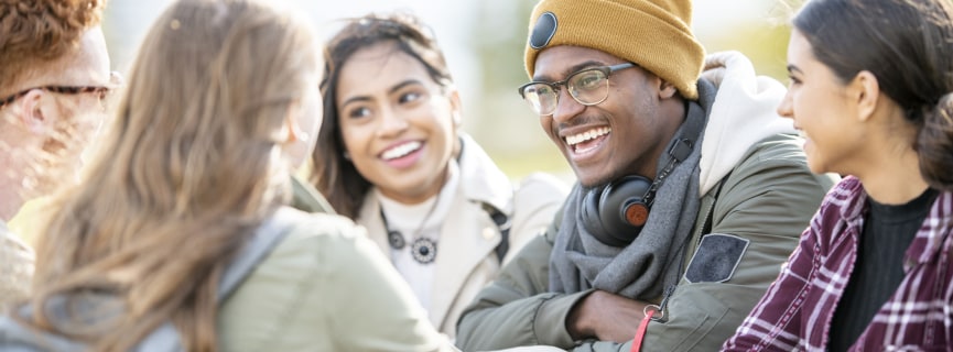 How to Make Friends in College