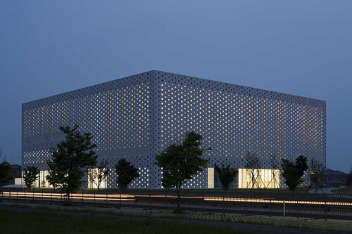 36-Kanazawa-Umimirai-Library-Kanazawa-Japan