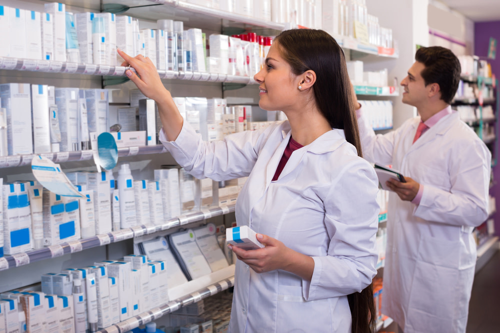 Become a Pharmacy Technician Online | Top 50 Online Programs