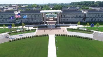 Macomb Community College Image of School: Macomb Community College