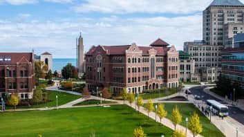 Loyola University Chicago Image of School: Loyola University Chicago