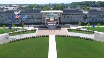 Macomb Community College Image of School: Macomb Community College