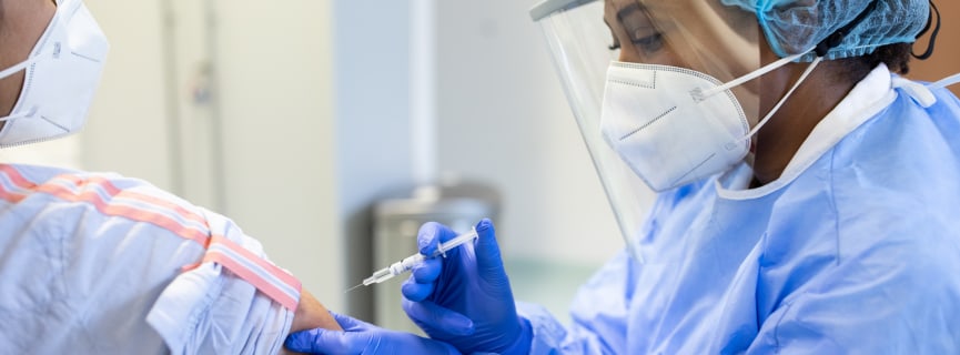 International Students Face Double Vaccine Injections to Attend Elite Colleges