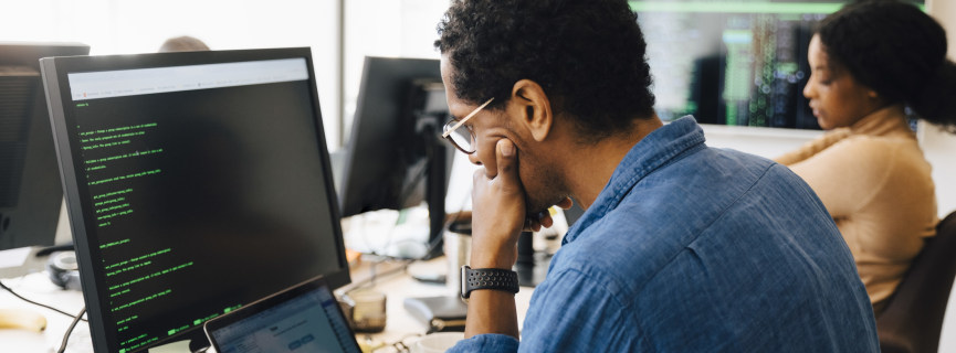 Are Coding Bootcamps Effectively Reaching Underserved Communities?