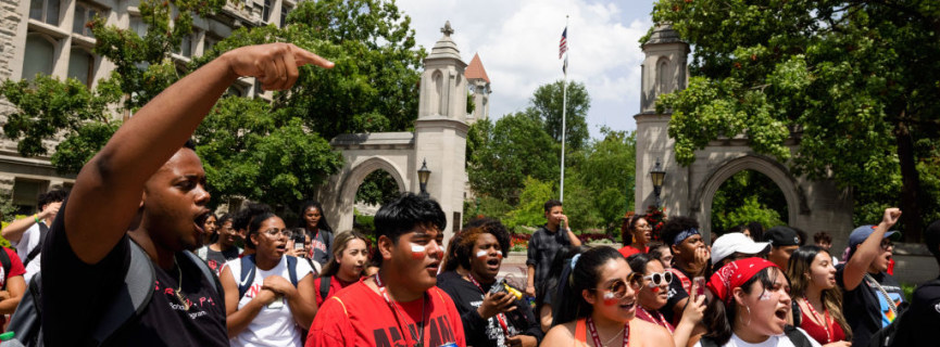Golden Door Scholarship Connects Undocumented Students to College