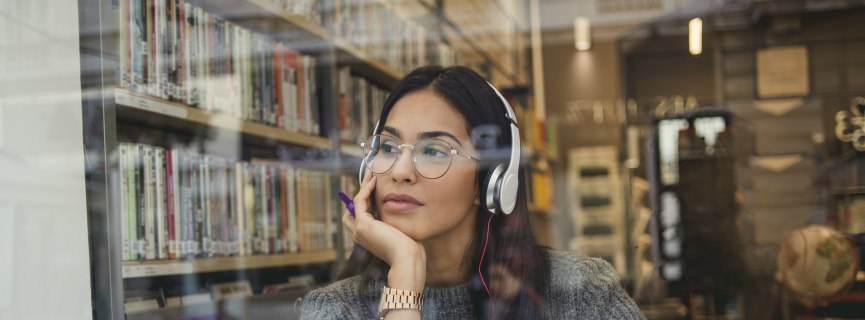 The Best Podcasts for College Students