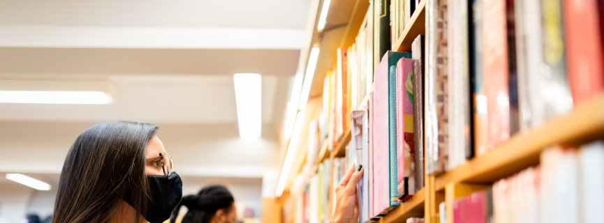 How to Save Money on College Textbooks