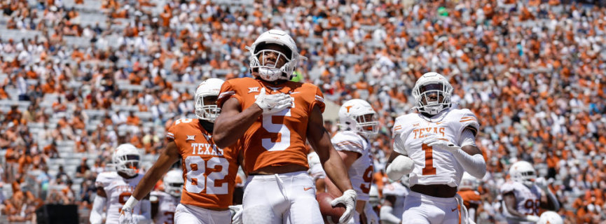 Texas and Oklahoma Seek to Quit Big 12, Shaking Up College Sports