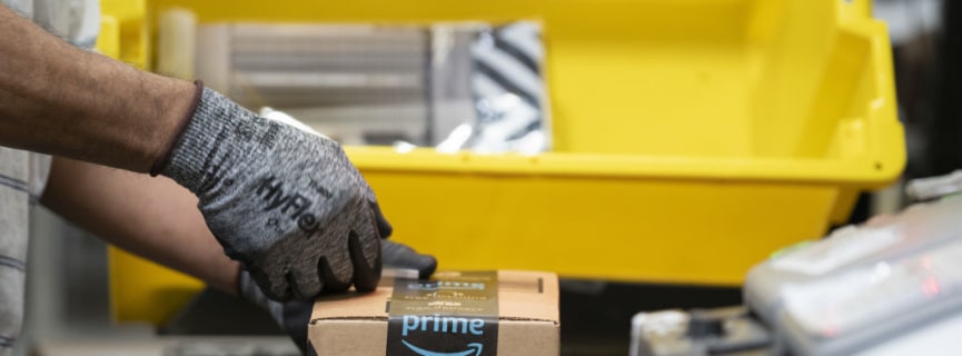 Amazon to Pay Full College Tuition for U.S.-Based Hourly Employees