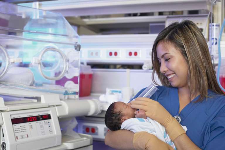 How to Become a Neonatal Nurse