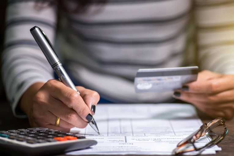 How Many People Currently Have Student Loan Debt?