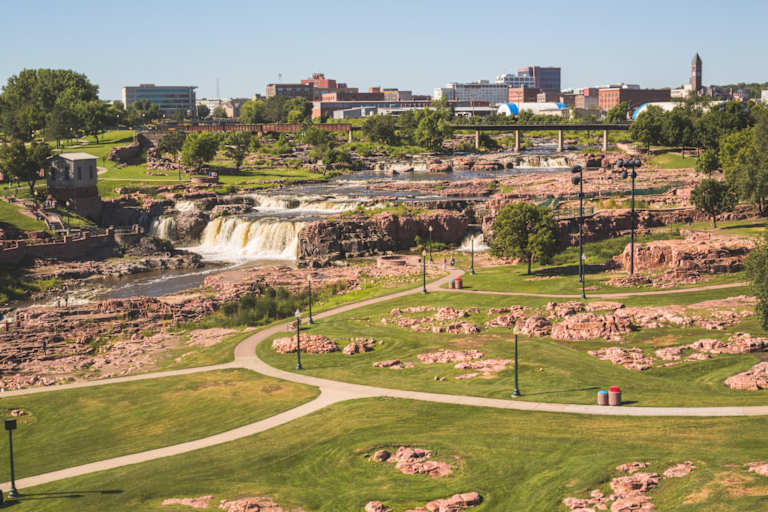 Nursing Schools and Licensing Requirements in South Dakota