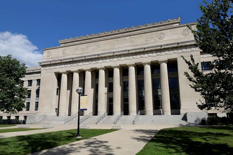 University of Michigan to Introduce 2 New AI Assistants This Fall