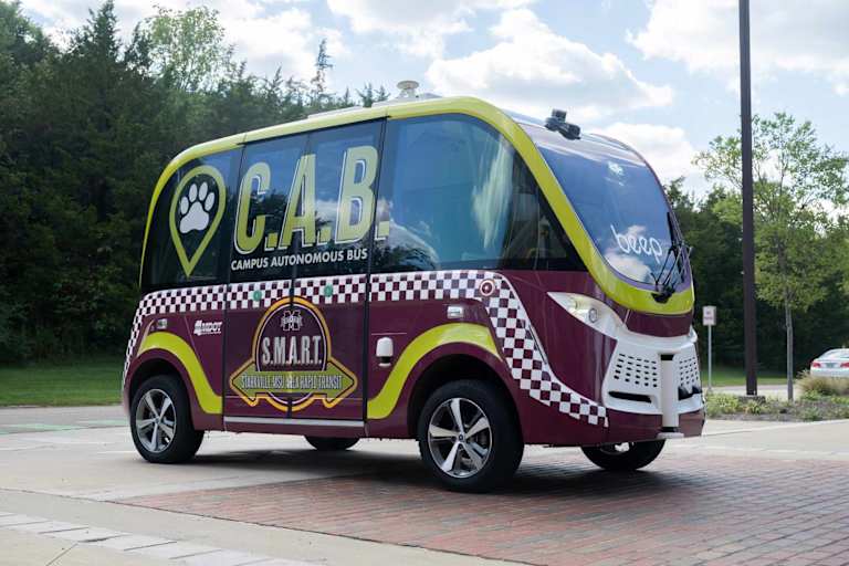 Mississippi State Students Take Driverless Buses to Class