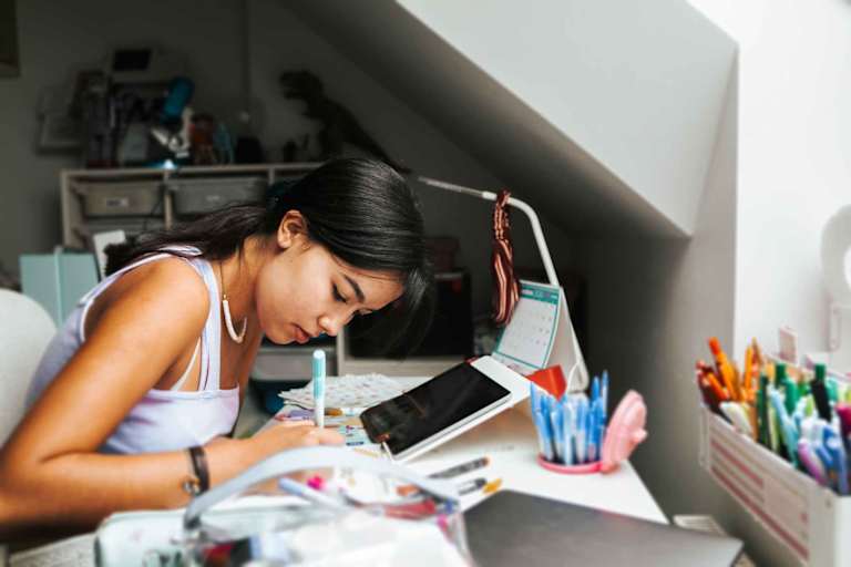 How Much Does It Cost to Apply to College?