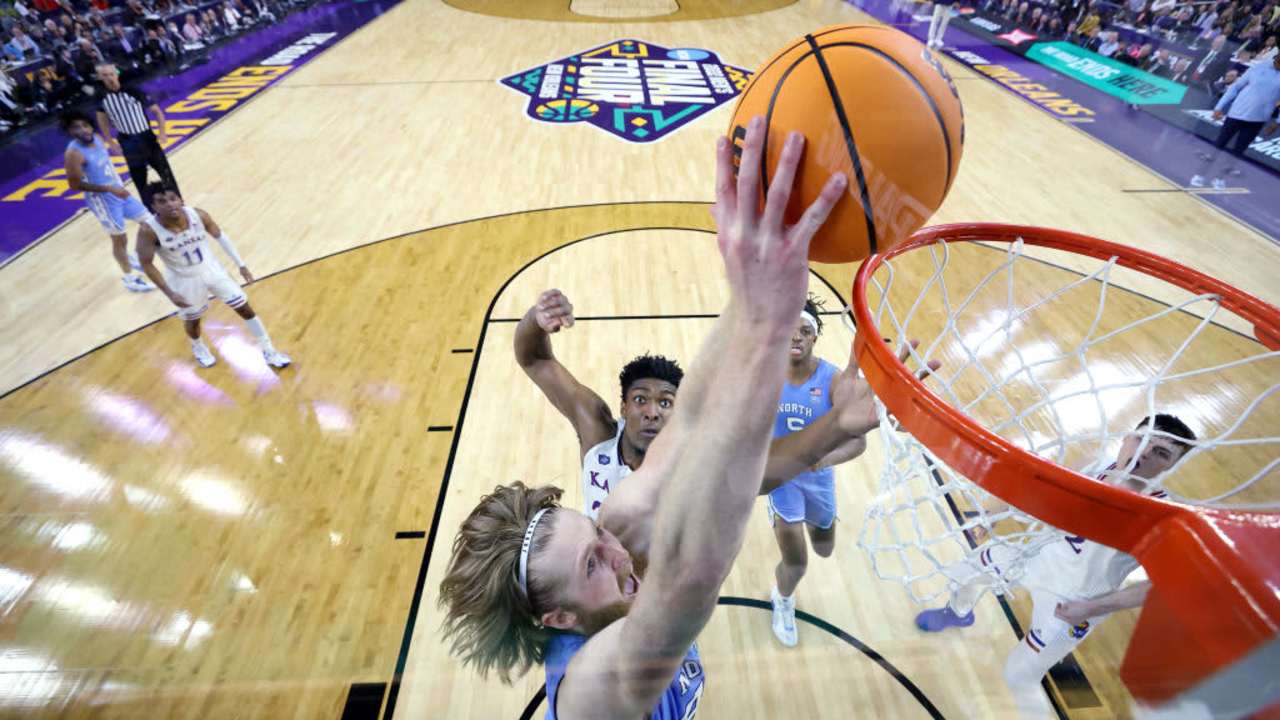 North Carolina Tar Heels goes up for a dunk against the Kansas Jayhawks during the second half of the 2022 NCAA Men's Basketball Tournament National Championship game at Caesars Superdome