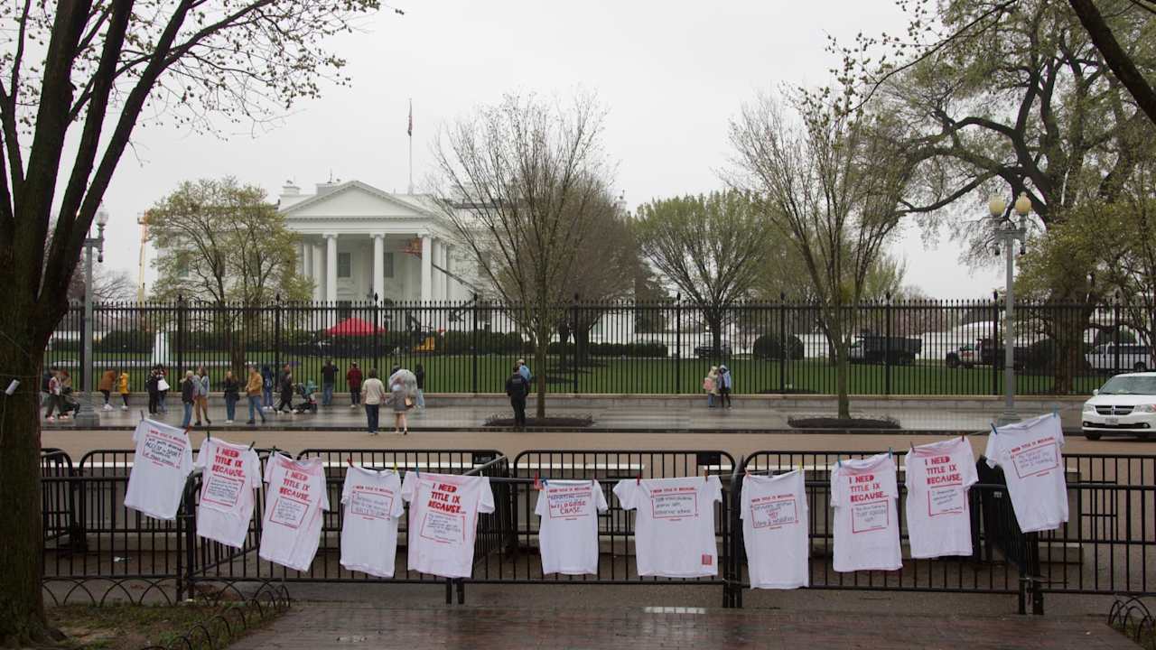 protests-outside-the-white-House
