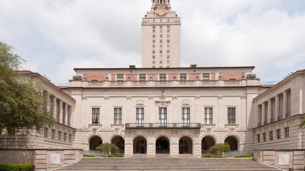 Horizontal image University of Texas at Austin clock tower