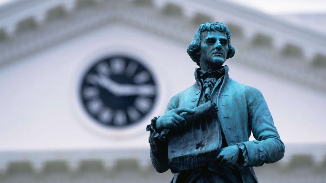 Statue of Thomas Jefferson at University of Virginia