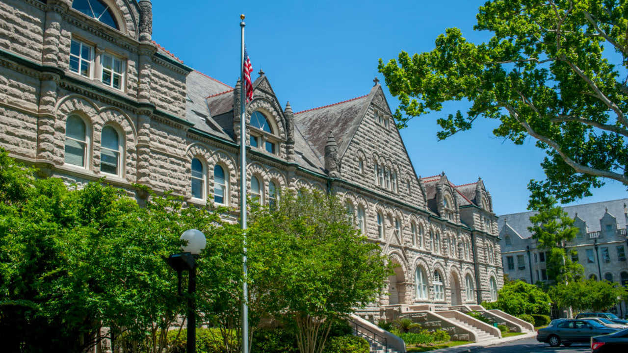 Gibson Hall at Tulane University