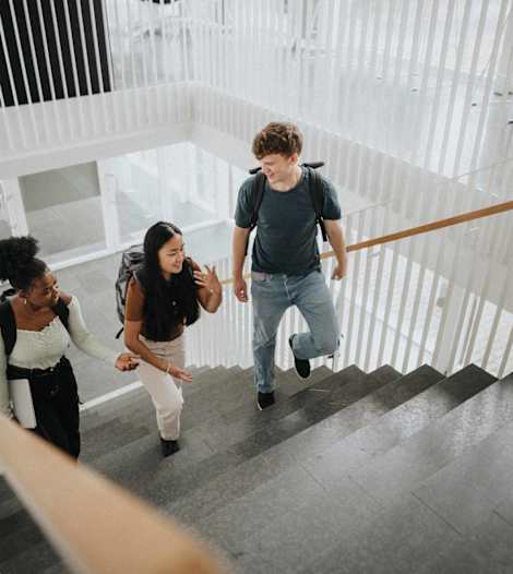 Colleges With the Wealthiest Students: Facts and Statistics