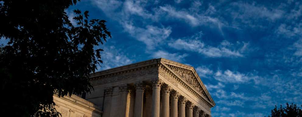 WASHINGTON, DC - OCTOBER 06: The Supreme Court of the United States on Thursday, Oct. 6, 2022 in Washington, DC. (Kent Nishimura / Los Angeles Times via Getty Images)