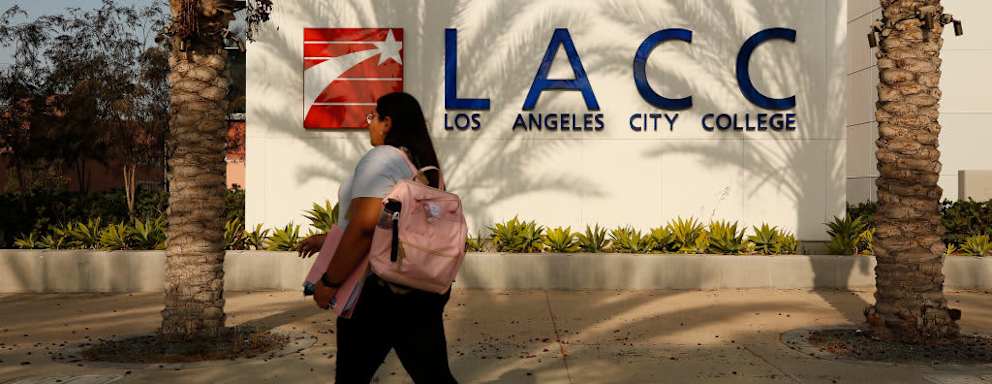 LOS ANGELES, CA - AUGUST 30: A portion of the enrolled student body returns to in-class instruction for the reopening on Monday August 30th of Los Angeles City College (LACC) in the LACCD, the nation's largest community college district. School will look a bit different this year, as masks will be required on-campus. A majority of students at LACC are continuing with online classes for this Fall semester LA City College on Monday, Aug. 30, 2021 in Los Angeles, CA. (Al Seib / Los Angeles Times via Getty Images).