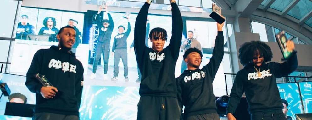 Howard-esports-champion-trophy