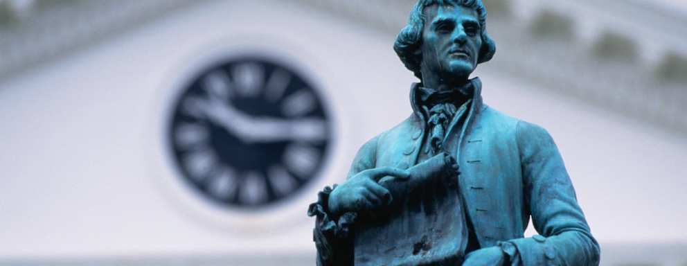Statue of Thomas Jefferson at University of Virginia