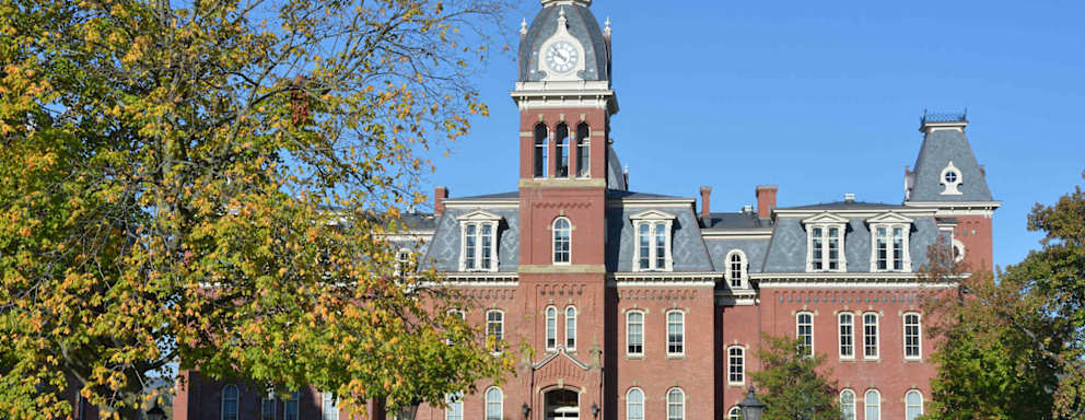 A picture of the Woodburn Hall building in the downtown campus of West Virginia University, in Morgantown, West Virginia, USA