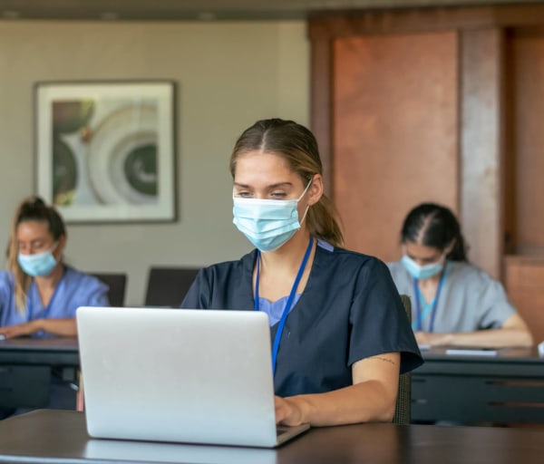 How Will COVID-19 Affect Nursing Students Returning to School in 2021?
