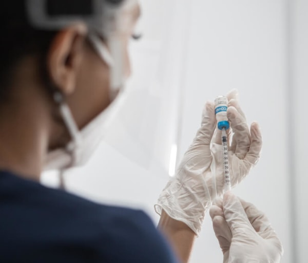 Nurse Who Inoculated Vice President Kamala Harris Advocates for COVID-19 Vaccine
