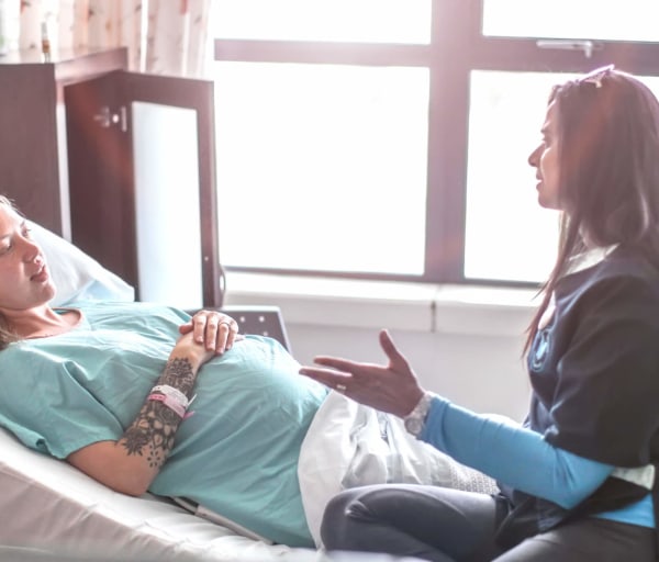 Nurse Midwife vs. Doula: Choosing Between the Two