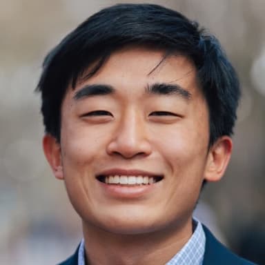 Portrait of Joey Jung