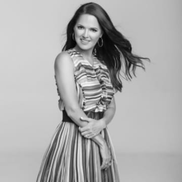 Portrait of Alysia Helming