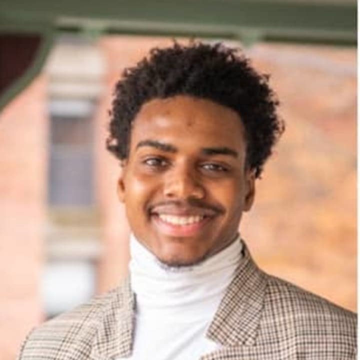 Portrait of Gralen Vereen Jr.