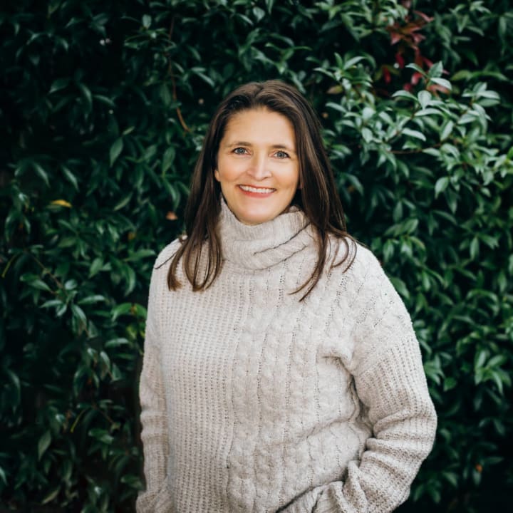 Portrait of Lindsey Ferris