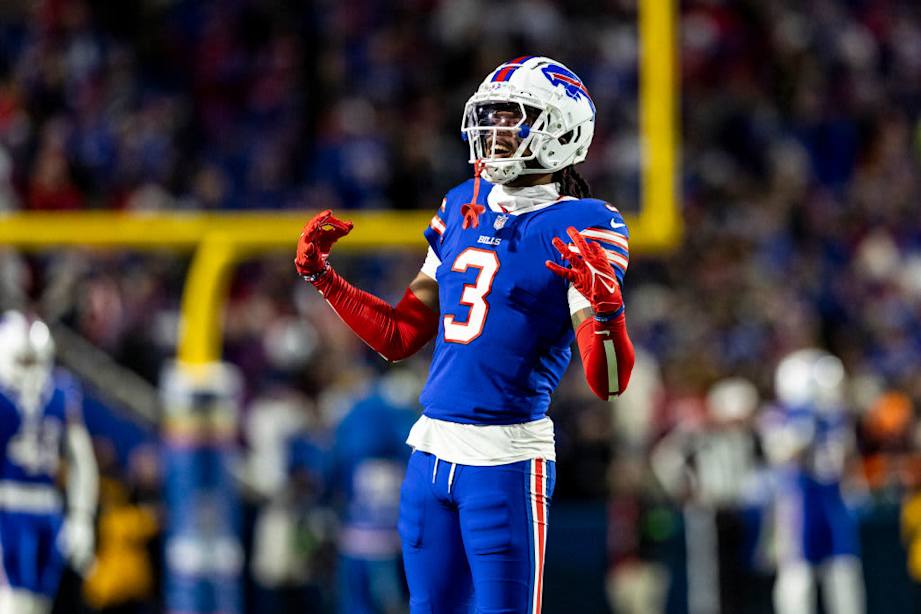 Buffalo Bills’ Damar Hamlin Sets Up Scholarships to Honor Nurses Who Saved His Life