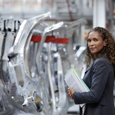 What Is a STEM MBA Program and What Are the Benefits?