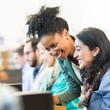Online vs. Traditional Associate Programs in Computers and Technology