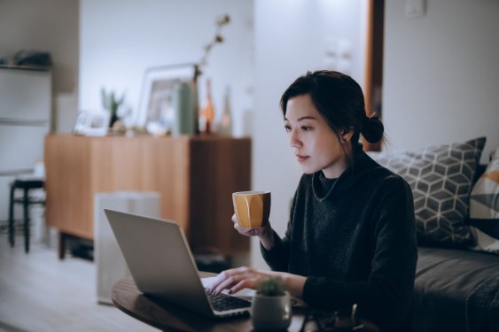 How to Become an Investment Accountant