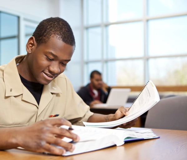 Financial Aid for Military and Veterans