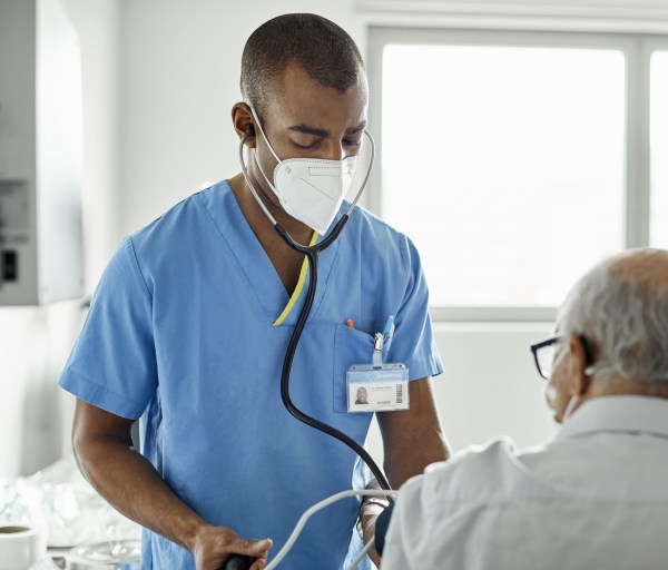 Adult-Gerontology Acute Care NP vs. Primary Care NP: What’s the Difference?