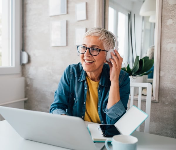 10 Podcast Recommendations for Nurses