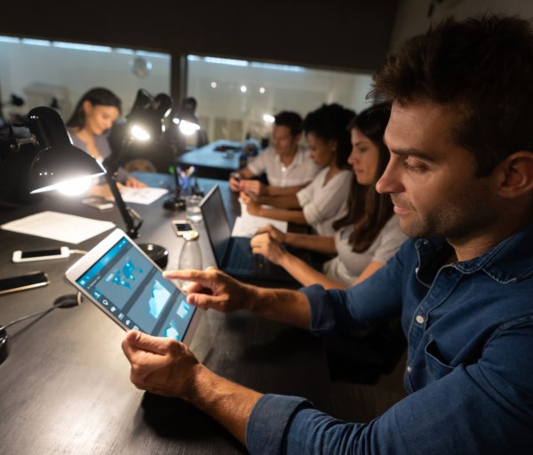 Working Using App How To Learn App Development | ComputerScience.org