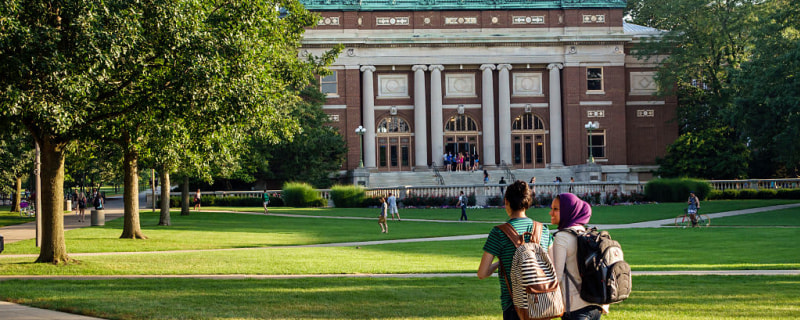 Illinois Bill Brings ‘Benefits Navigators’ to College Campuses