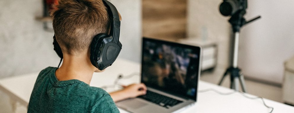 Summer Tips From Nurses: Child Internet Safety