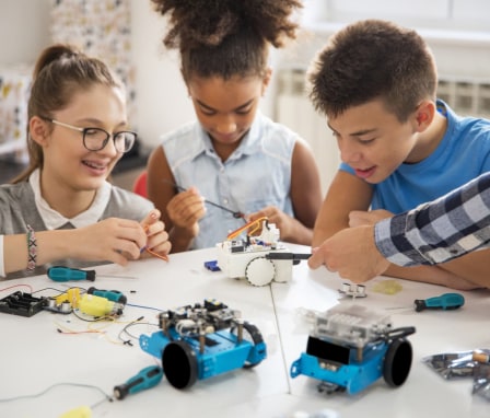 Full STEAM Ahead: DIY STEM Kits for Kids