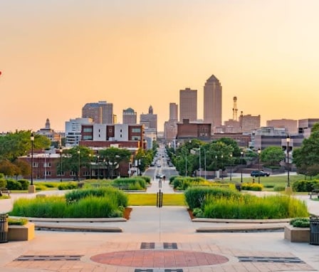 Des Moines, Iowa skyline at sunset